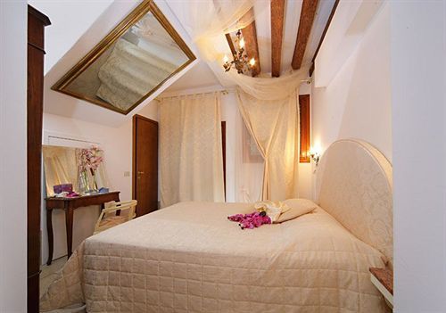Locanda Acquavita Venesia Bagian luar foto